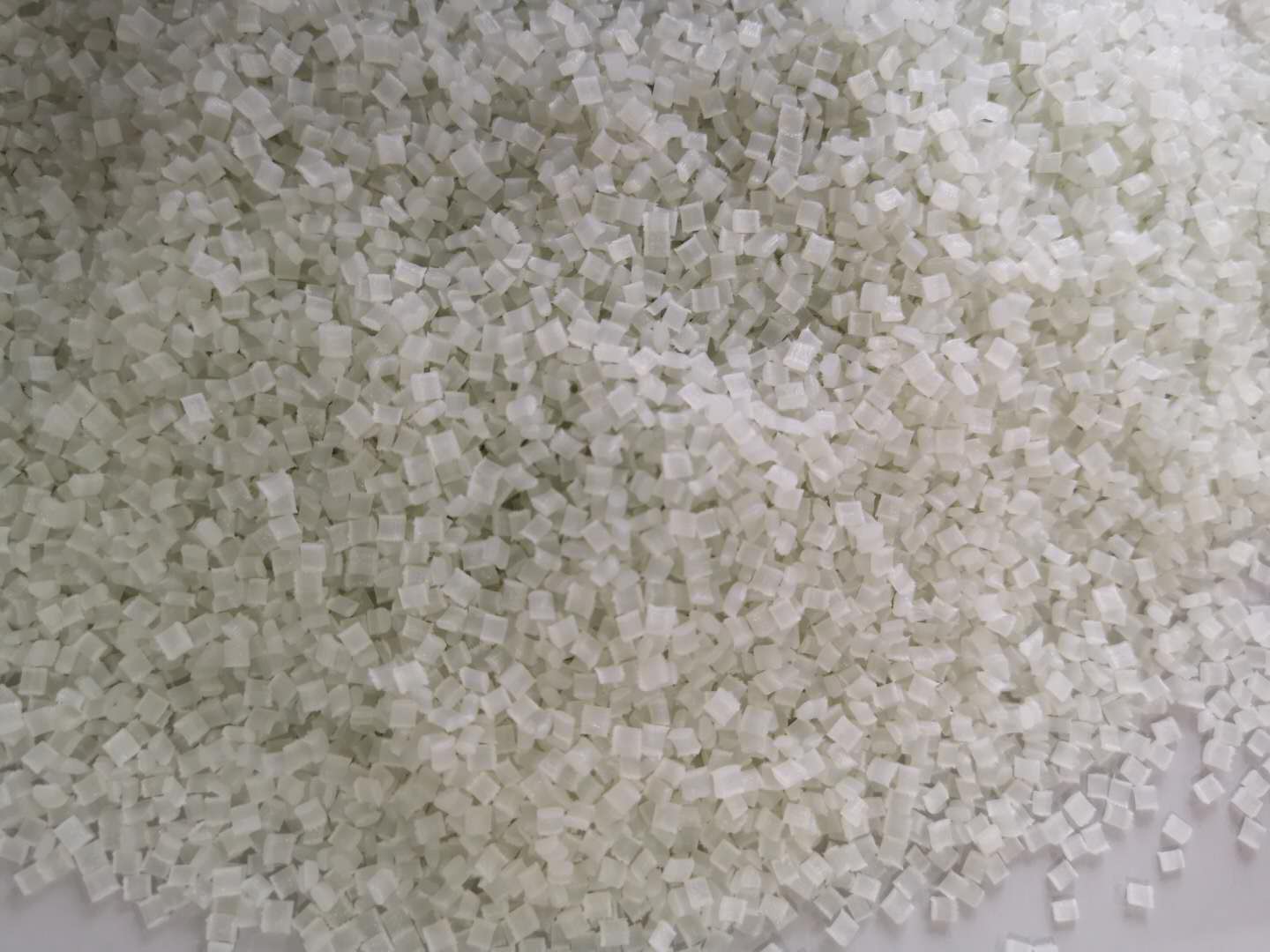 尼龍PA1010原料的優(yōu)缺點(diǎn)簡(jiǎn)介